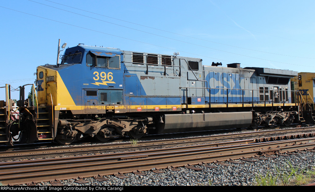 CSXT 396 on Q373-26
